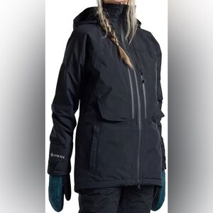 NWT BURTON Women’s Gore Pillowline Jacket